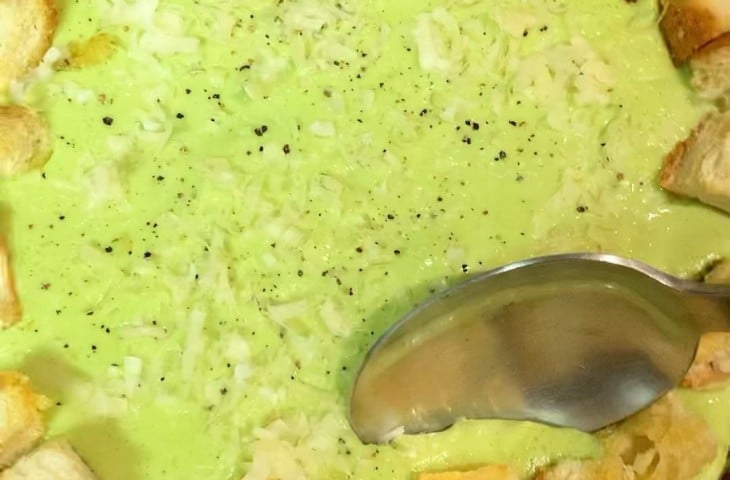 Creme de aspargos com alho