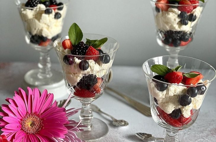 Creme de mascarpone com frutas vermelhas