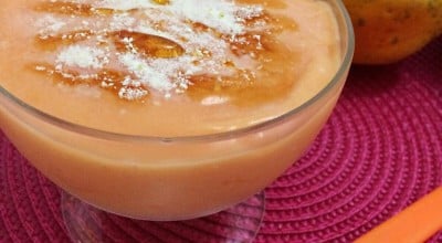 Creme de papaia com iogurte