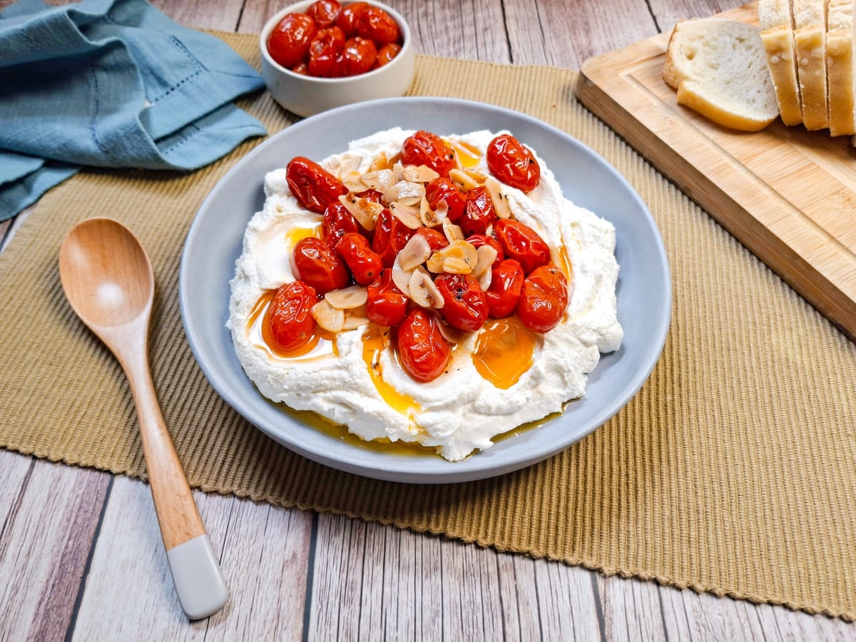 Creme de ricota com tomate confit