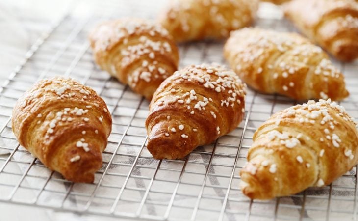 Croissant de presunto e queijo