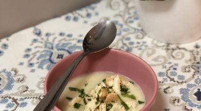 Sopa de cebola simples
