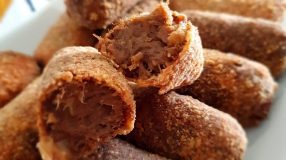 Croquete alemão de carne assada