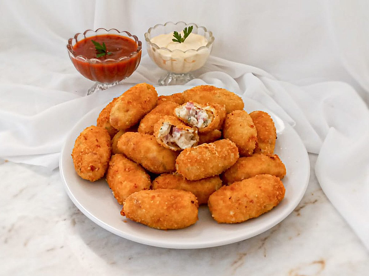 Croquete de mortadela