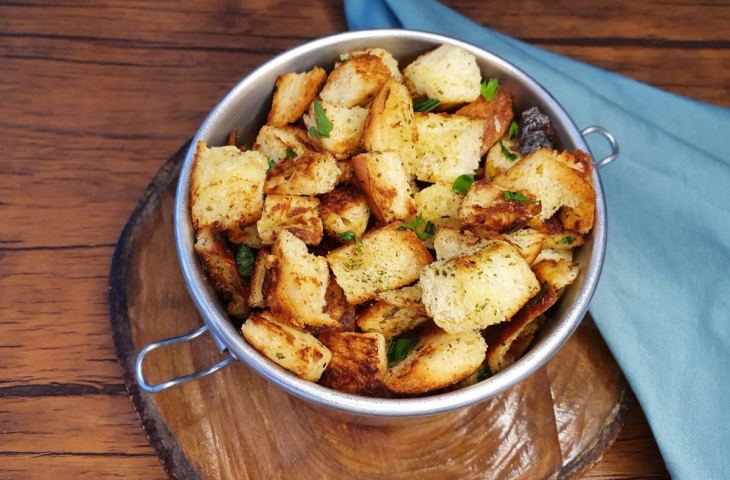 Croutons de frigideira fácil