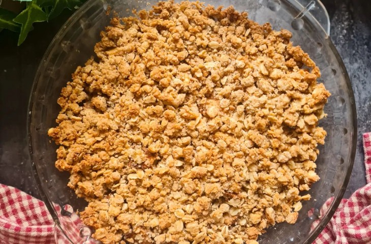 Crumble de maçã com aveia