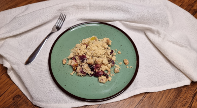Crumble de uva com maçã