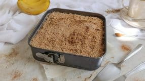Cuca de banana com farofa fofinha