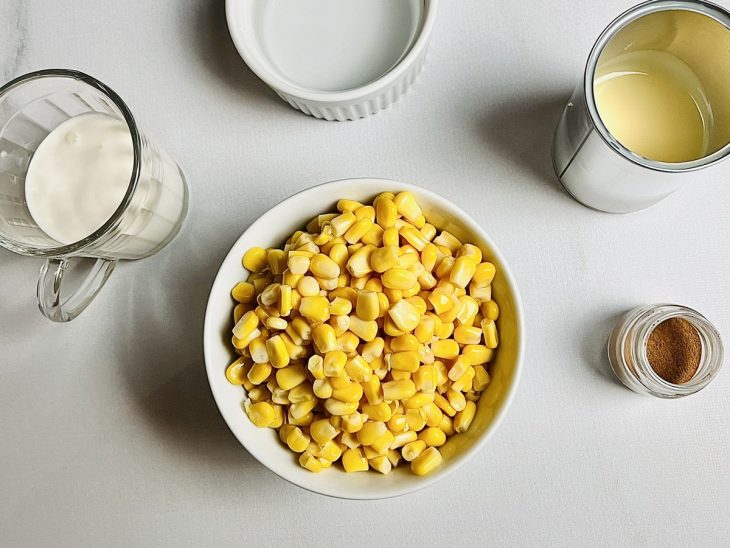 ingredientes para preparo de curau cremoso.