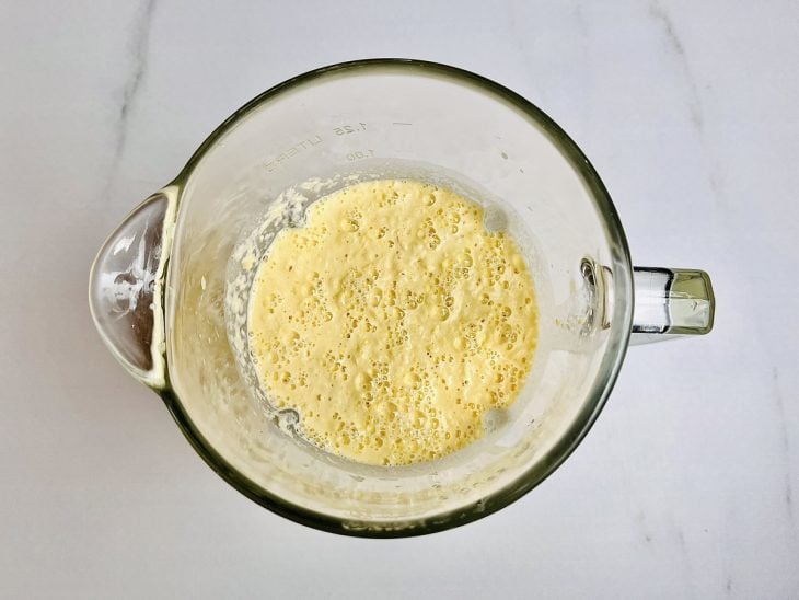 Creme no liquidificador.