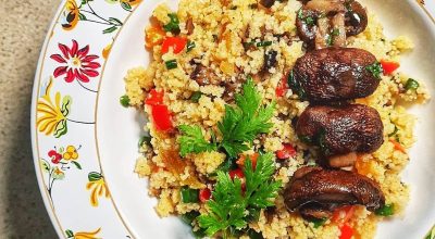 Cuscuz de legumes com portobello