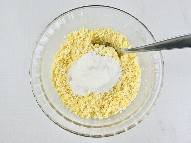 Açúcar adicionado na mistura.