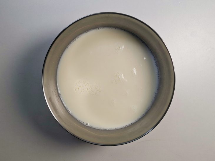 Líquido da panela adicionado na tapioca.