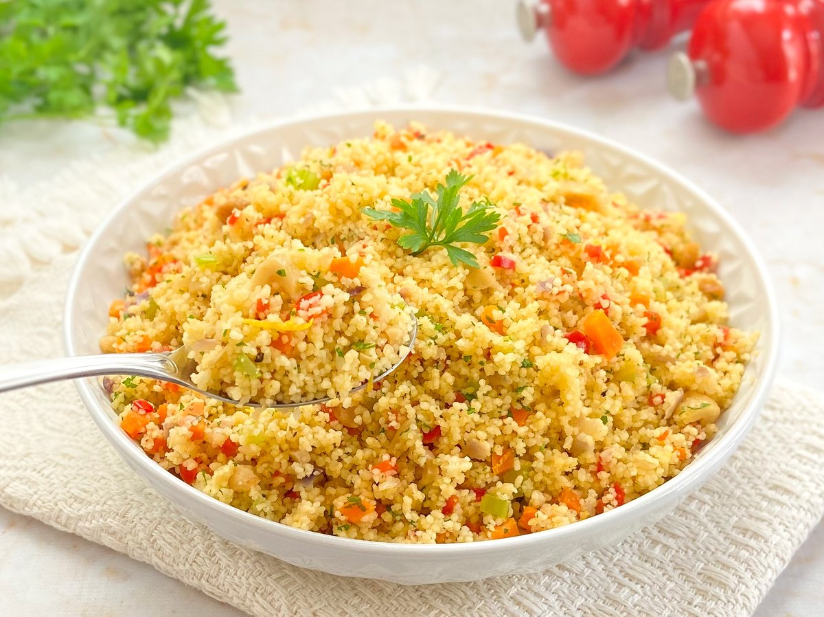 Cuscuz marroquino com legumes e castanha