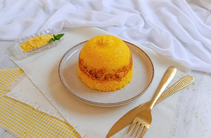 Cuscuz recheado com frango