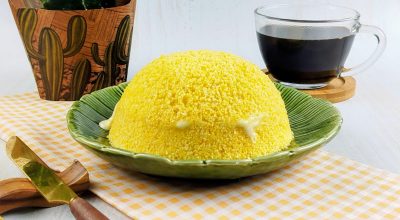 Cuscuz recheado com queijo