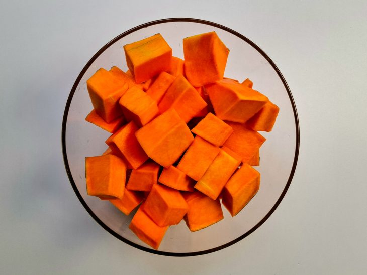 Abóbora escorrida na tigela.