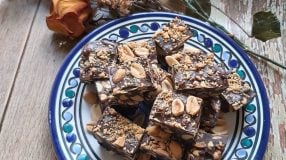 Doce de amendoim com chocolate