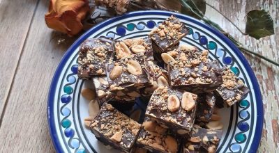 Doce de amendoim com chocolate