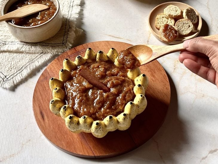 Doce de banana pronto para consumo.