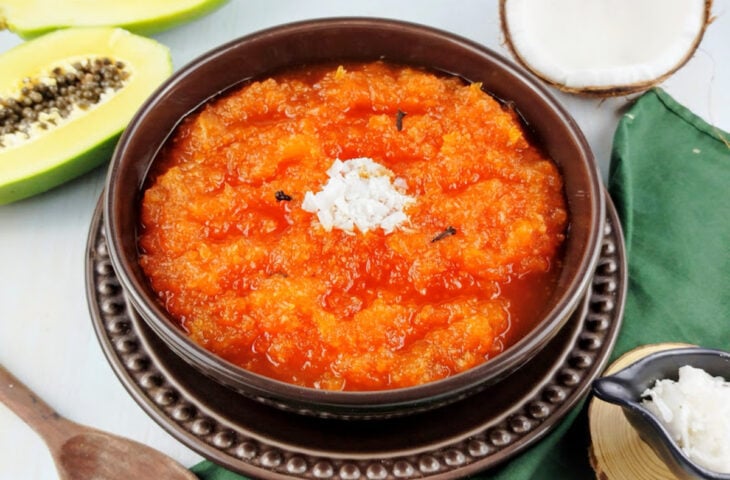 Doce de mamão com coco