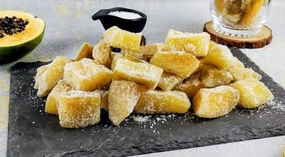 Doce de mamão verde em pedaços cristalizado