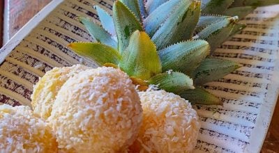Docinho de abacaxi com coco