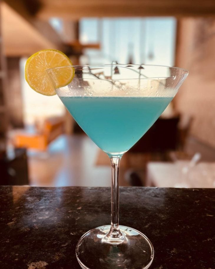 Drink blue velvet margarita