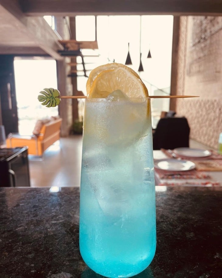 Electric lemonade