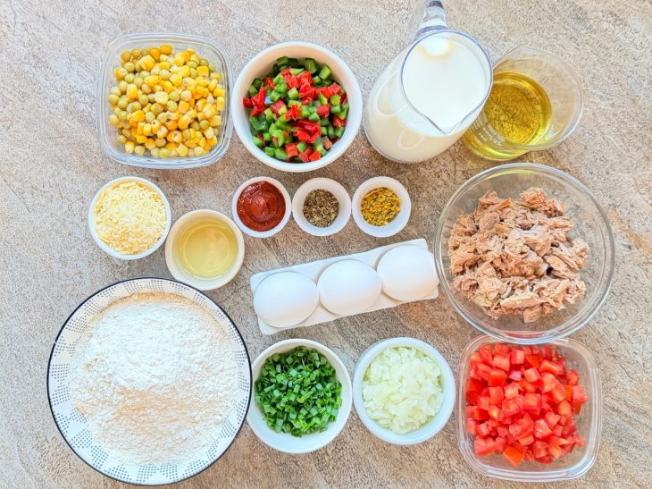 Ingredientes reunidos na bancada.