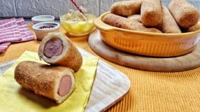 Enroladinho de salsicha fácil e rápido