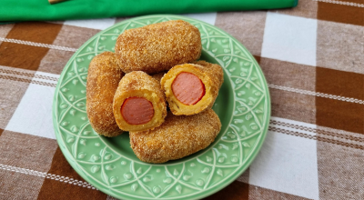 Enroladinho frito de salsicha