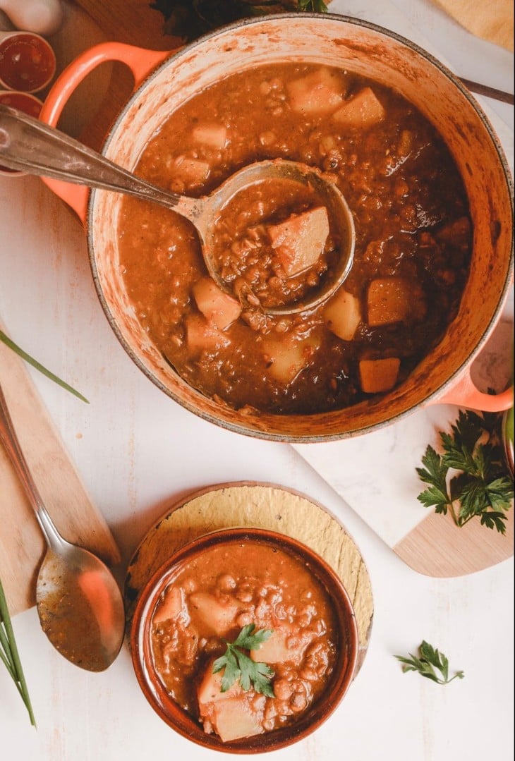 Ensopado de lentilhas com batata