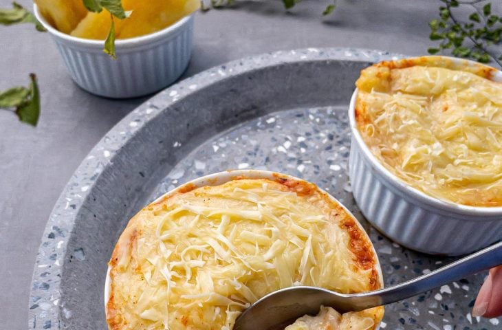 Escondidinho de camarão com cream cheese