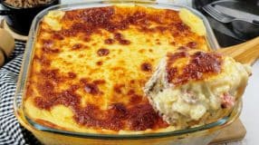 Escondidinho de carne de sol