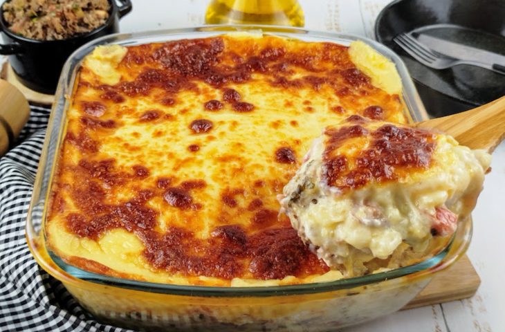 Escondidinho de carne de sol