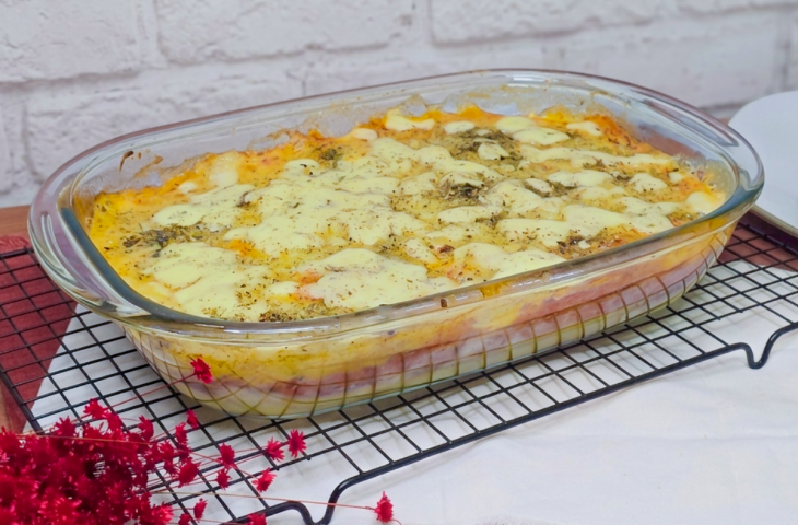 Escondidinho de carne de sol com batata inglesa