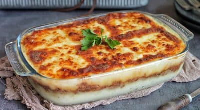 Escondidinho de carne desfiada
