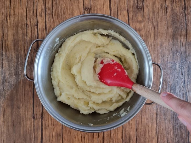 Escondidinho de carne moída com batata simples - Passo a Passo