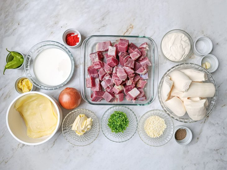 Ingredientes reunidos para o preparo da receita.