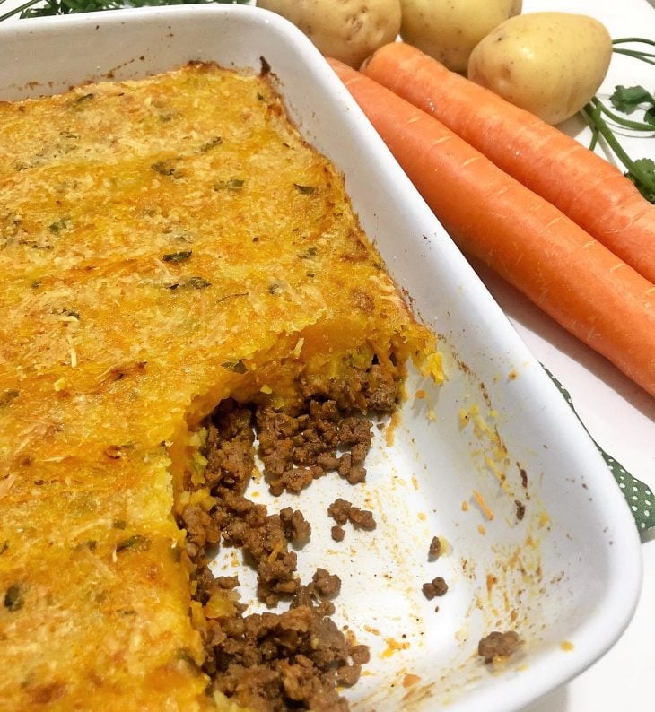 Escondidinho de legumes com carne moída
