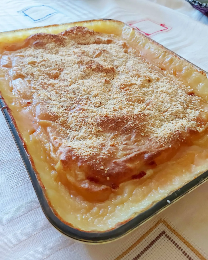 Escondidinho vegano de carne de soja