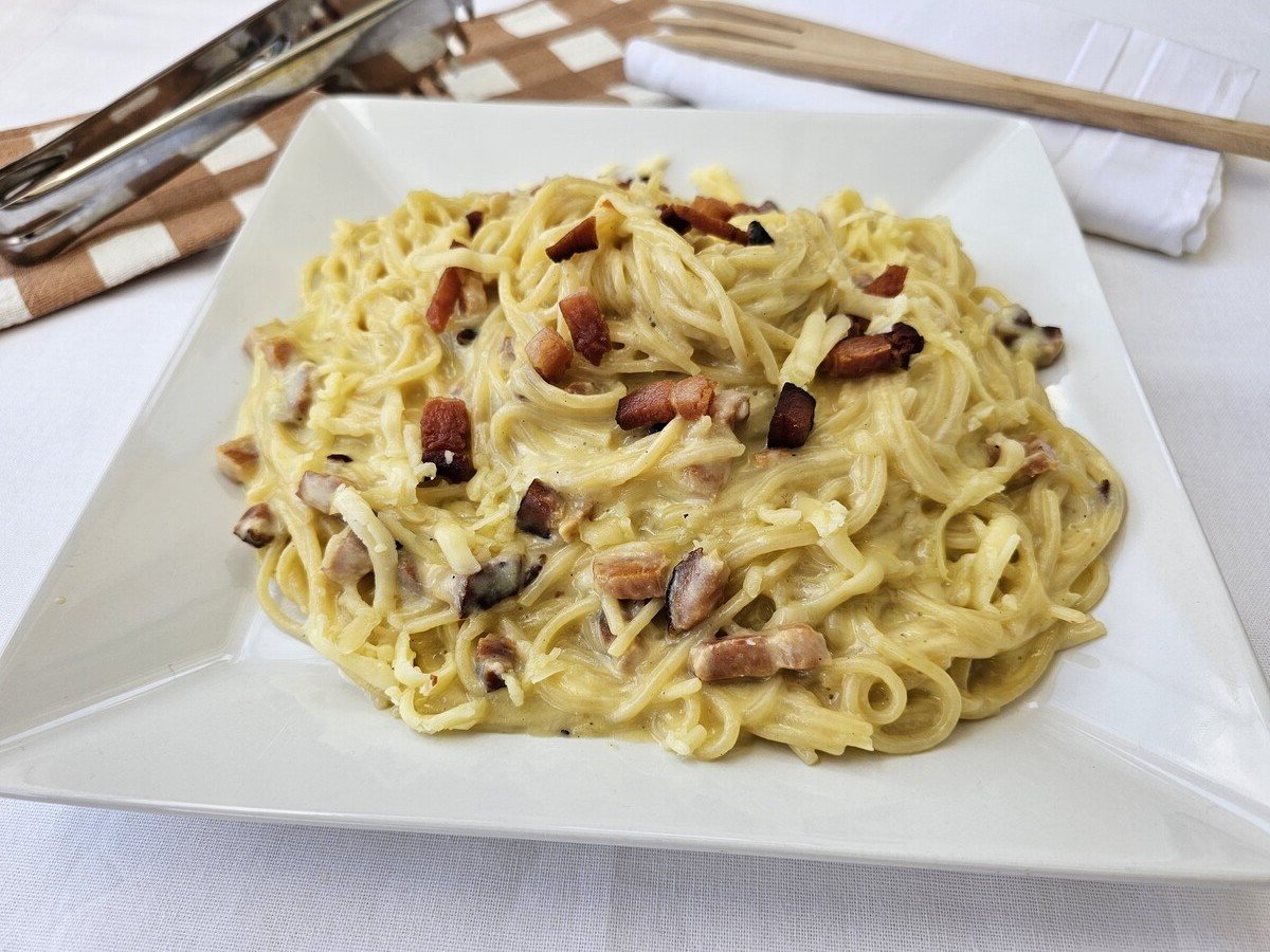 Espaguete à carbonara