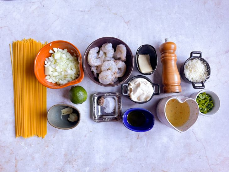 Ingredientes na bancada.