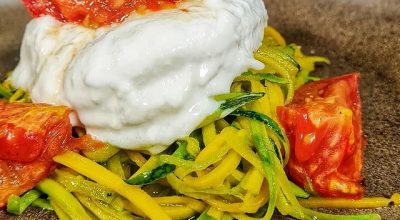 Espaguete de abobrinha com mussarela de búfala