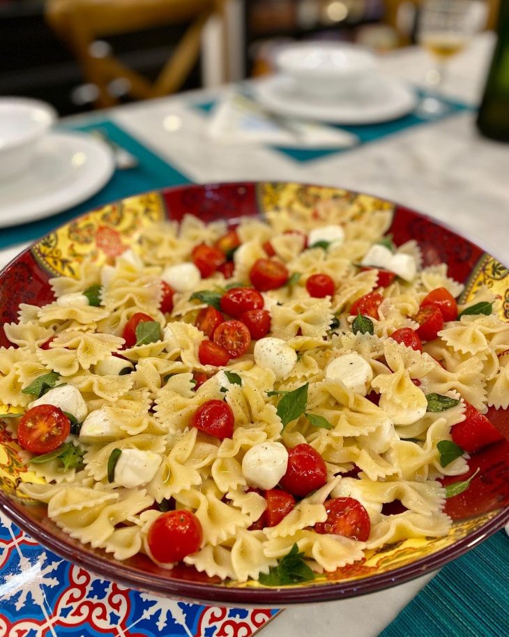 Farfalle caprese