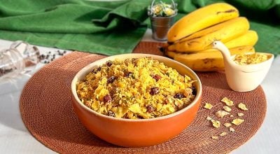 Farofa de banana com farinha de milho