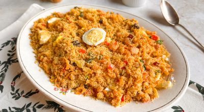 Farofa de Natal com uvas-passas e bacon