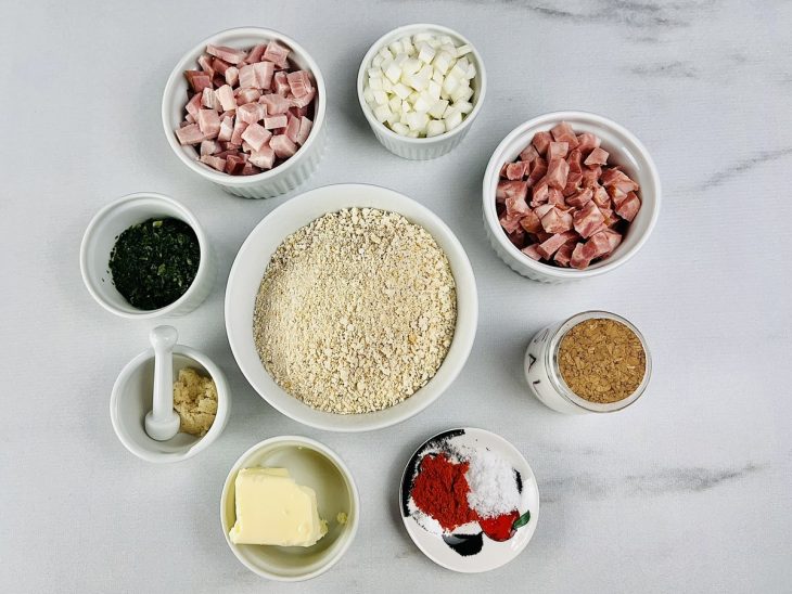 Ingredientes reunidos na bancada.