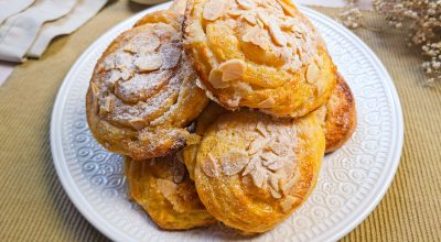 Fatias húngaras com lâminas de amêndoas